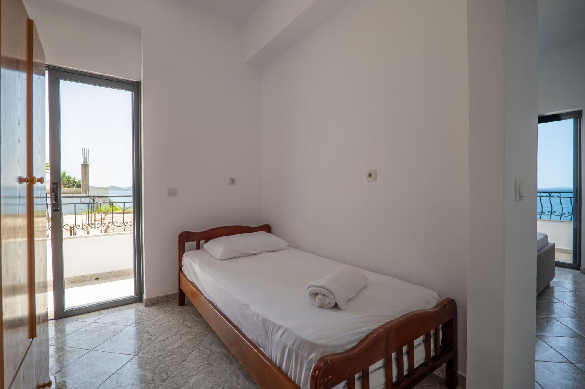Sunset Aparthotel Sarande Exterior photo